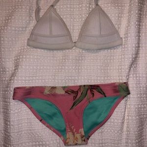 Triangl Bikini